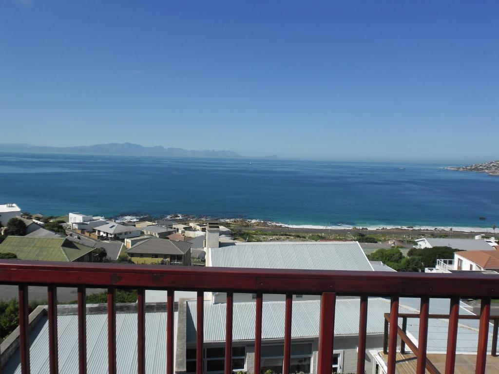 Hotel Simonsview Simonʼs Town Exterior foto
